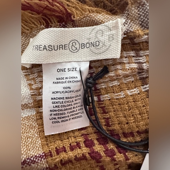 Treasure & Bond One size Plaid Brown, Cream, Maroon scarf/wrap NWT - Picture 4 of 6